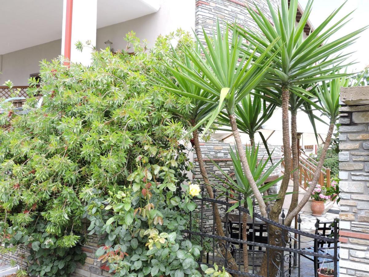 אמוליאני Apart Boutique Giorgos מראה חיצוני תמונה
